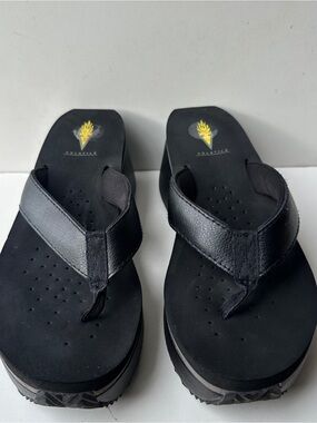 Volatile Women’s Black Platform Wedge Flip Flop Sandals Size 9 Comfort Shoes